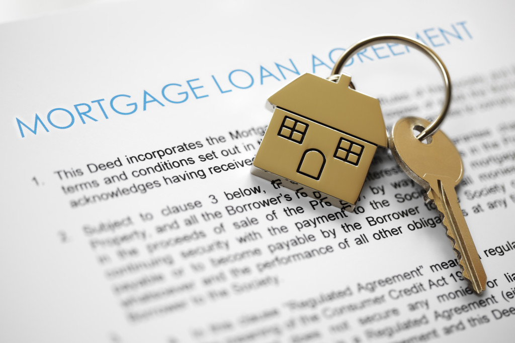 Mortgage loan agreement with keys